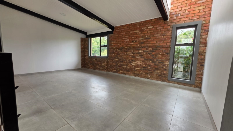 To Let 3 Bedroom Property for Rent in Flamwood North West